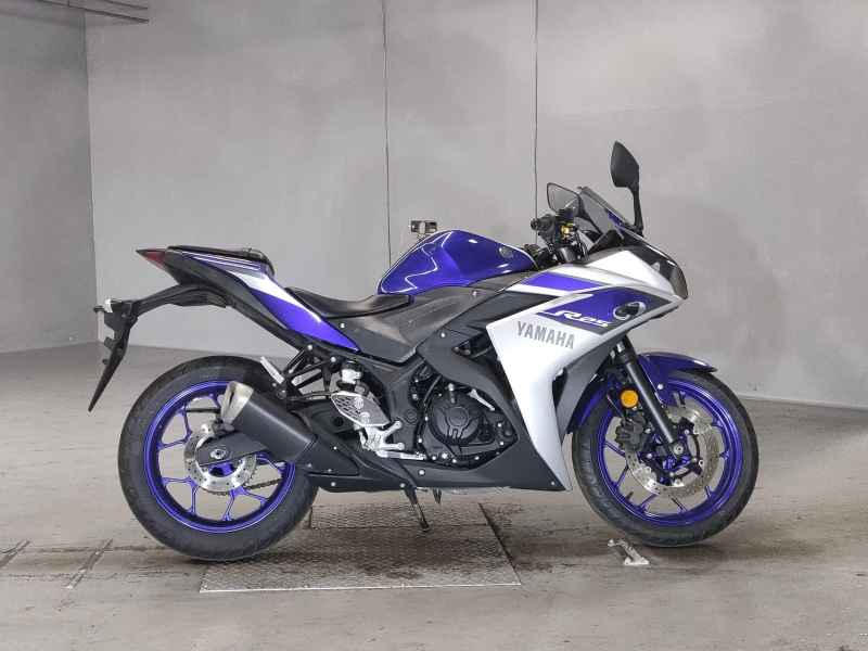 Yamaha YZF-R25 2015