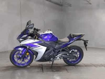 Yamaha YZF-R25 2015