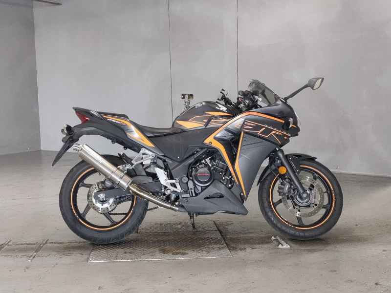 Honda CBR250R 2019