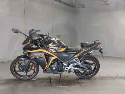 Honda CBR250R 2019