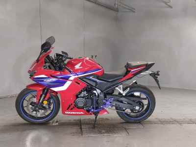 Honda CBR400R 2024