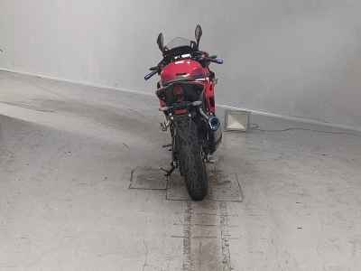 Honda CBR400R 2024