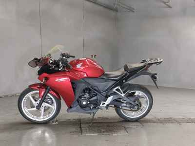 Honda CBR250R 2011