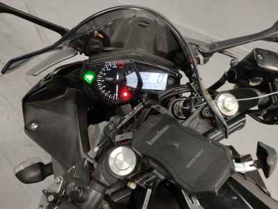Yamaha YZF-R25 2016