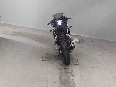 Yamaha YZF-R3 2015