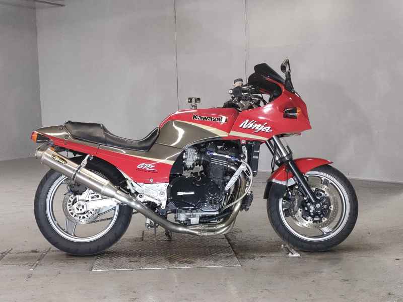 Kawasaki GPZ900R 1999