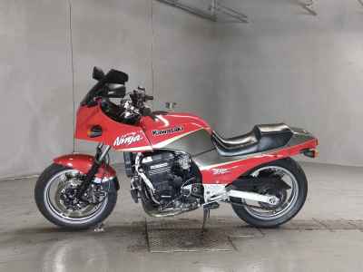 Kawasaki GPZ900R 1999