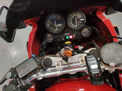 Kawasaki GPZ900R 1999
