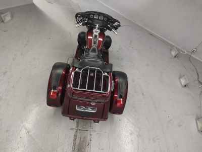 Harley-Davidson Electra Glide FLHTCU103 Trike 2015