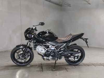 Suzuki SV650X 2022