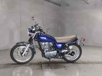 Yamaha SR400 2021