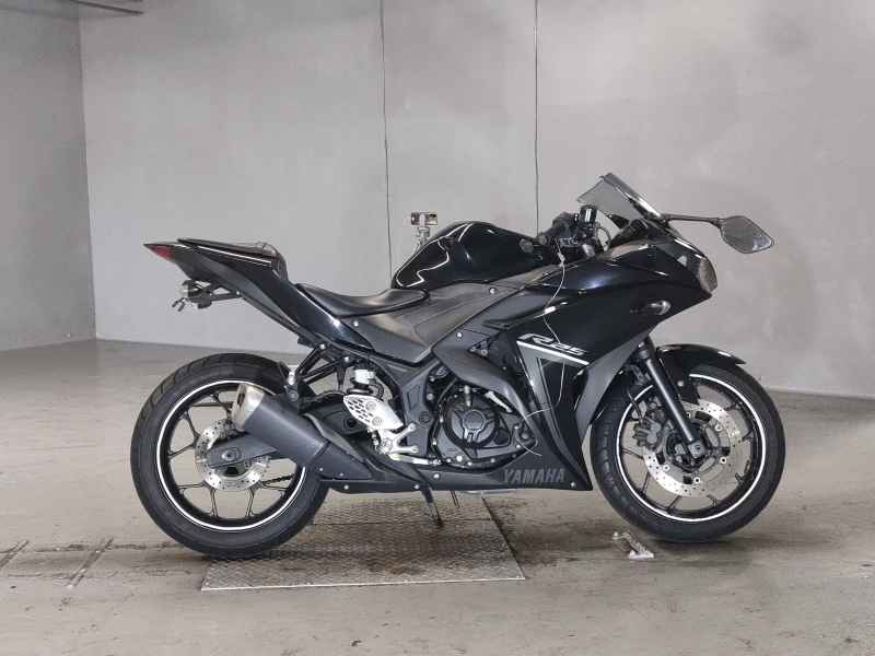Yamaha YZF-R25 2018