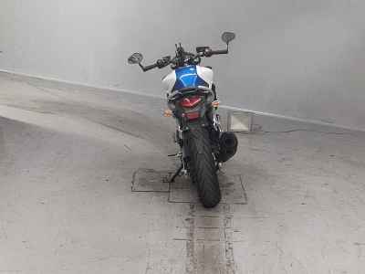 Suzuki Gladius SFV650 2009
