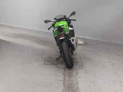 Kawasaki Ninja ZX-4RR 2025