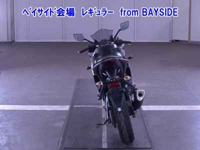 Yamaha YZF-R25 2017