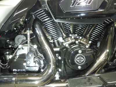 Harley-Davidson FLHXSE1980CVO 2023