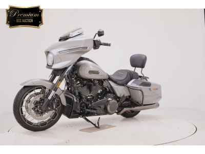 Harley-Davidson FLHXSE1980CVO 2023