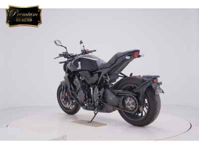 Honda CB1000R 2022
