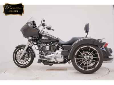 Harley-Davidson FLTRT114 2023