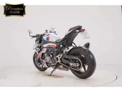 BMW M1000R 2024