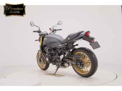 Kawasaki Z900RS SE 2024