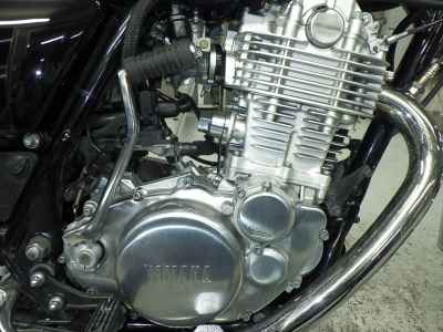 Yamaha SR400 2020
