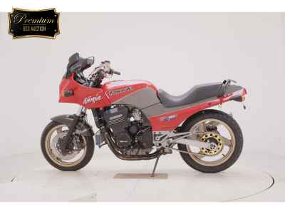 Kawasaki GPZ900R 1992
