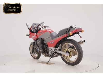 Kawasaki GPZ900R 1992