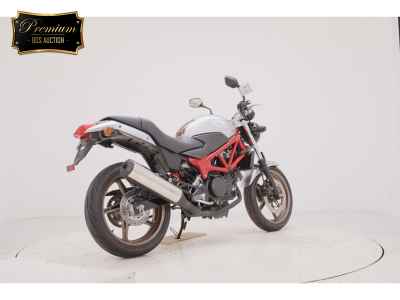 Honda VTR250 2015