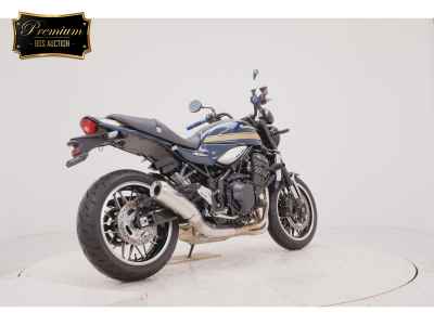 Kawasaki Z900RS 2022