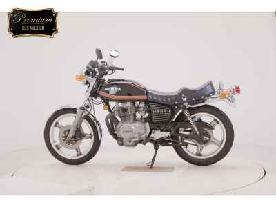 Honda CB400 2022