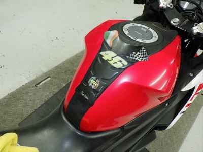 Yamaha YZF-R25 2015