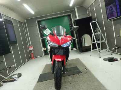 Yamaha YZF-R25 2015