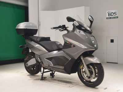 Gilera GP800 2011