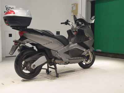 Gilera GP800 2011