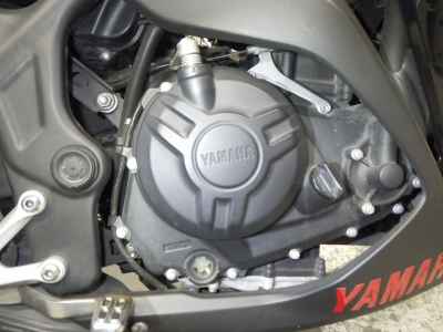 Yamaha YZF-R25 2015