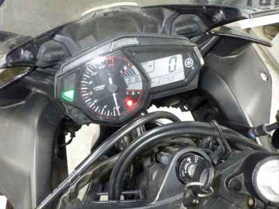 Yamaha YZF-R25 2015