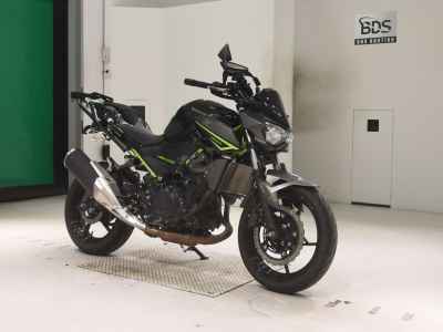 Kawasaki Z400 2023