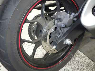 Yamaha YZF-R25 2015