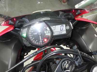 Yamaha YZF-R25 2015