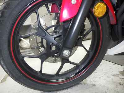 Yamaha YZF-R25 2015