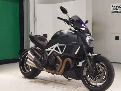 Ducati Diavel Carbon 2015
