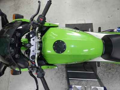 Kawasaki GPZ900R 2001