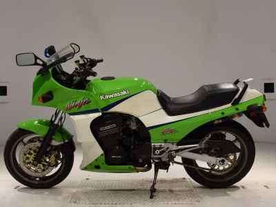 Kawasaki GPZ900R 2001
