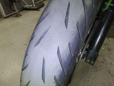 Kawasaki GPZ900R 2001