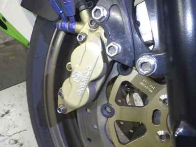 Kawasaki GPZ900R 2001