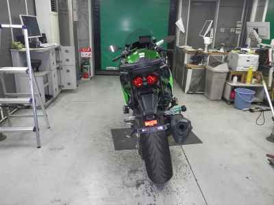 Kawasaki Ninja H2 SX 2022
