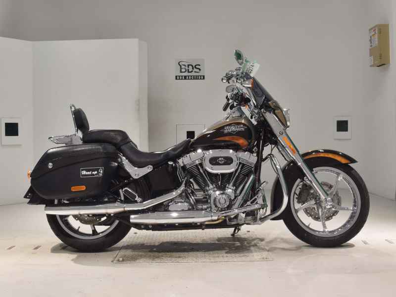 Harley-Davidson CONVERTIBLE FLSTSE1800 2011