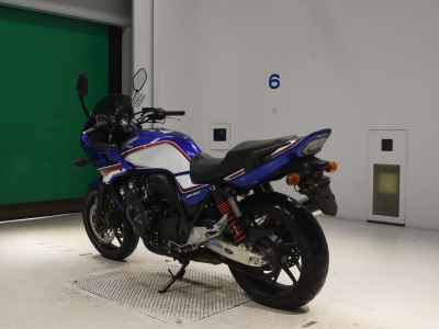 Honda CB400 Super Boldor 2020