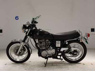 Yamaha SR400 2020